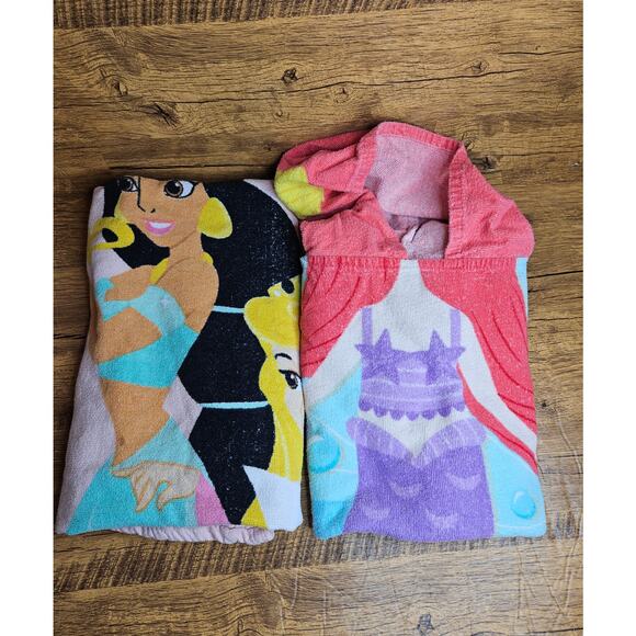 Three Princess Beach Towel Ariel Hooded Mermaid Summer Towel Cover up - Picture 3 of 5
